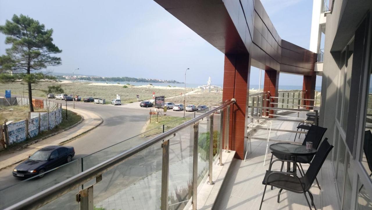 Aparthotel Primorsko Buitenkant foto