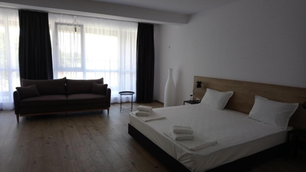 Aparthotel Primorsko Buitenkant foto