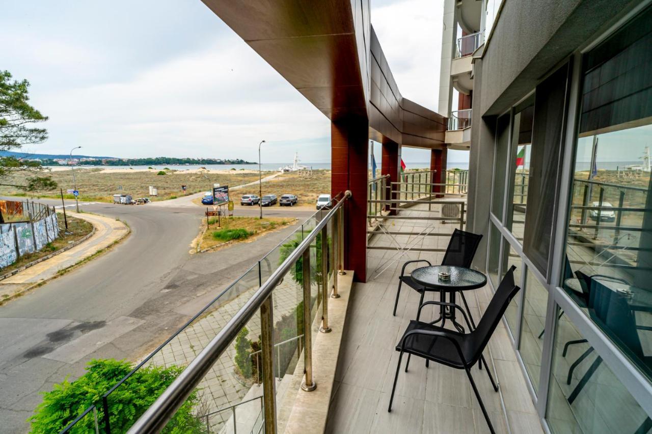 Aparthotel Primorsko Buitenkant foto