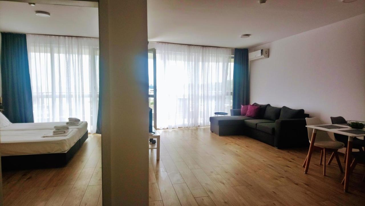 Aparthotel Primorsko Buitenkant foto