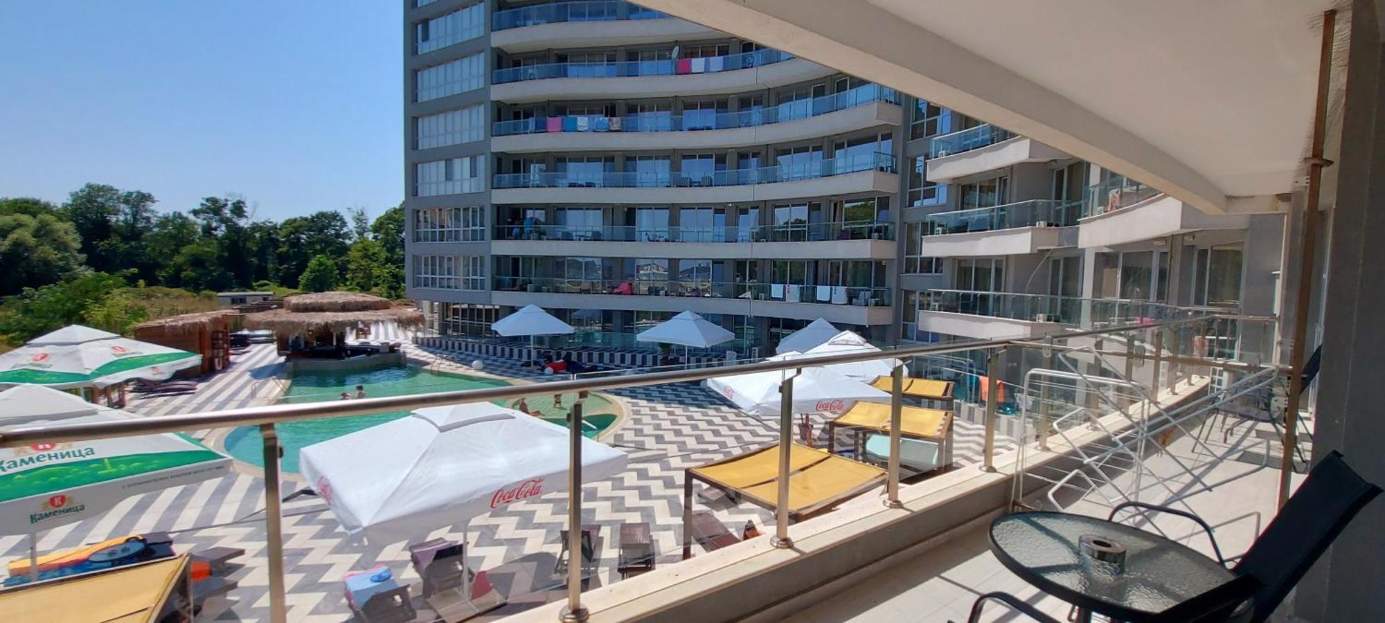Aparthotel Primorsko Buitenkant foto